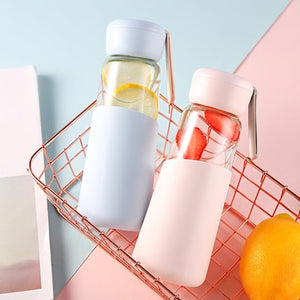 Travel drink ware Portable bottle new design glass bottle Transparent bottle water tea glass drinking bottle with silicone set